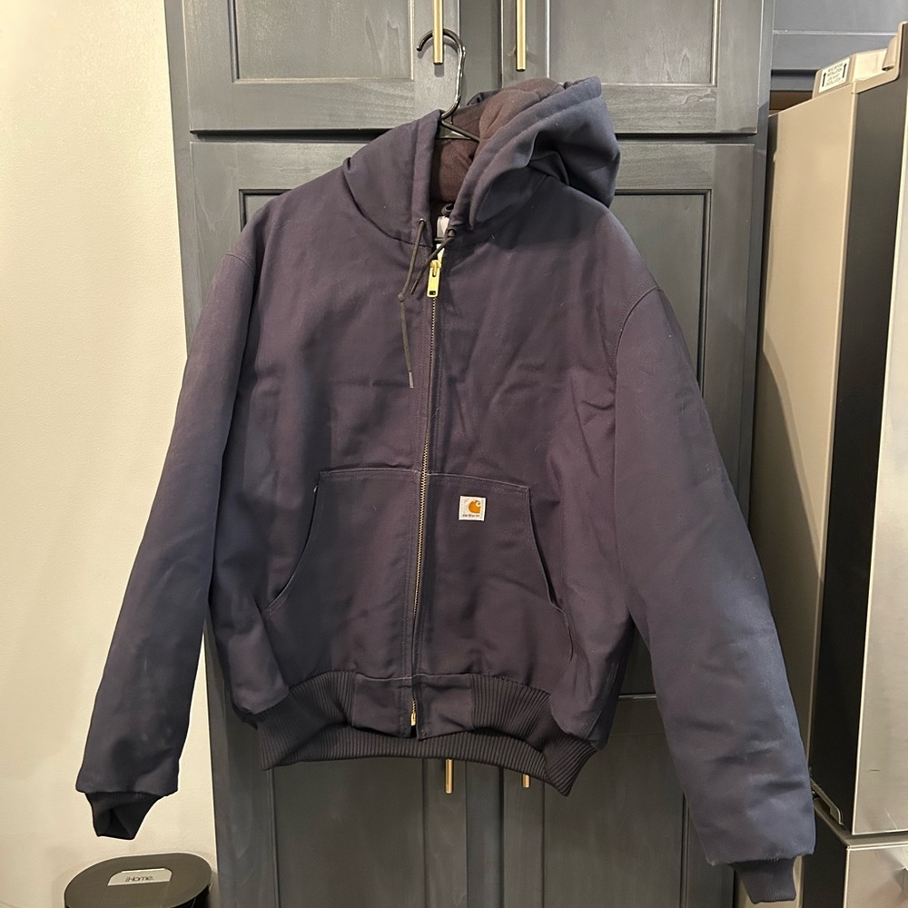 Carhartt men’s large dark navy jacket